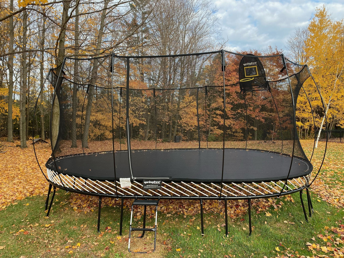 Springfree Medium Oval 8 ft x 11 ft Trampoline Choose your Colour